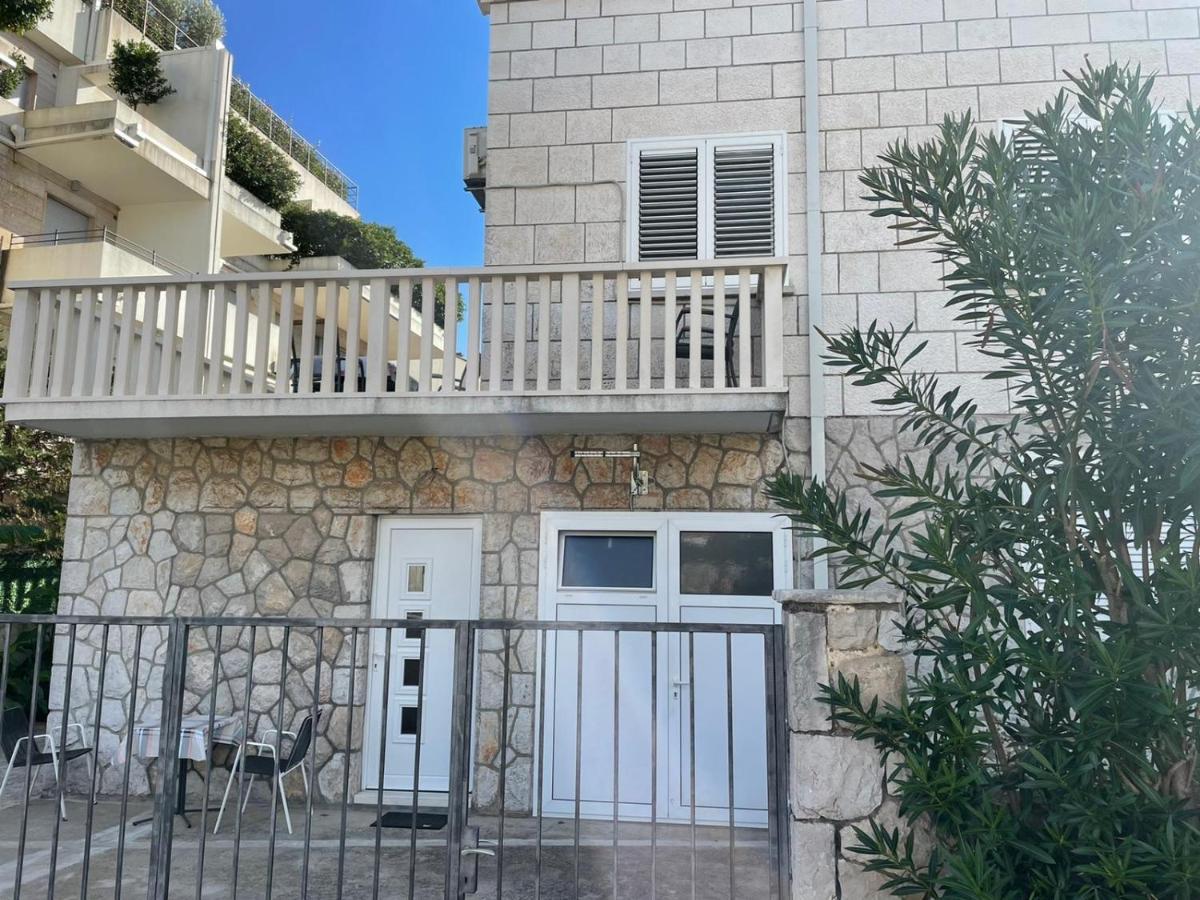 Aida Apartments And Rooms For Couples And Families Free Parking Dubrovnik Exterior foto