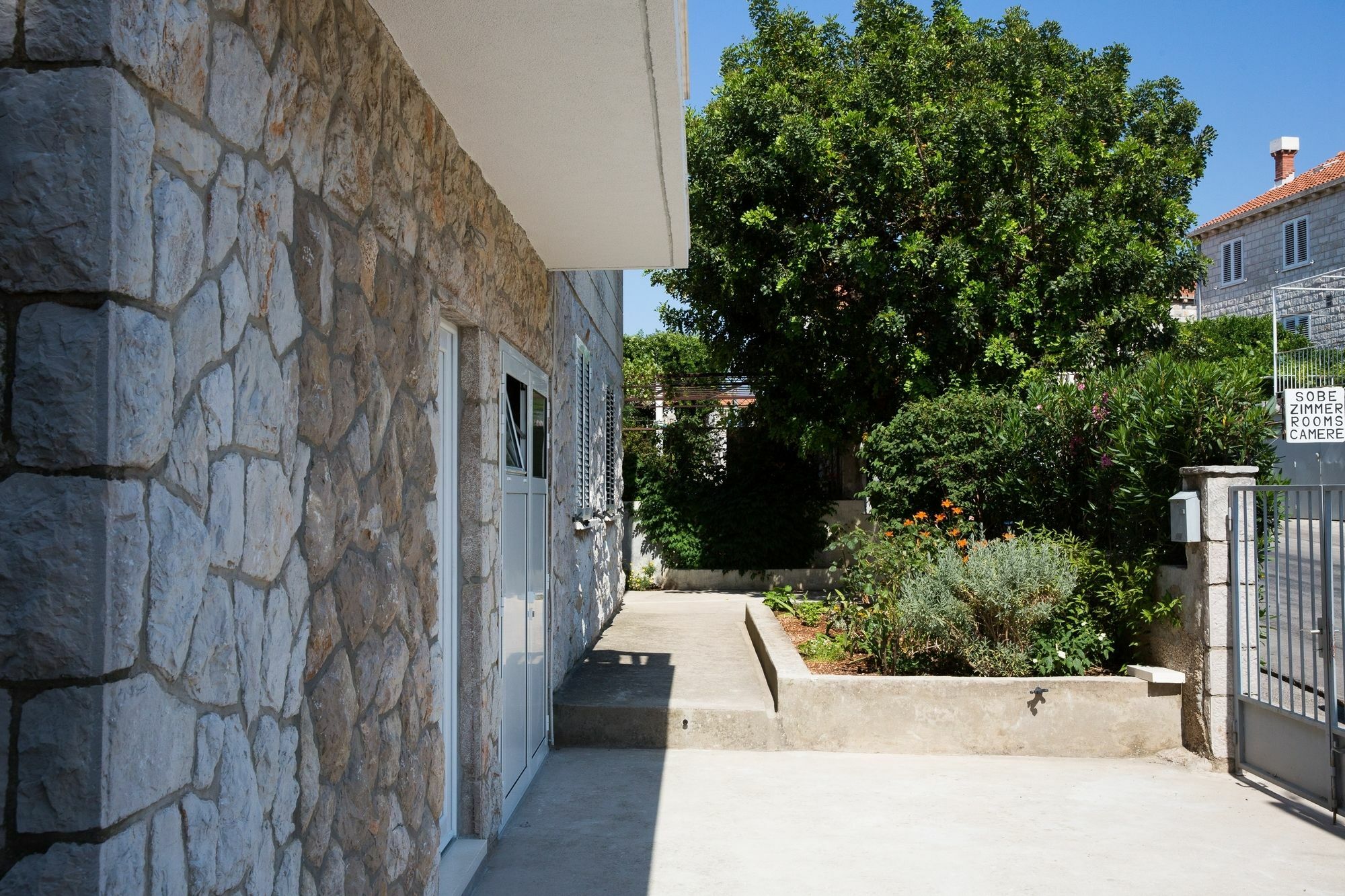 Aida Apartments And Rooms For Couples And Families Free Parking Dubrovnik Exterior foto